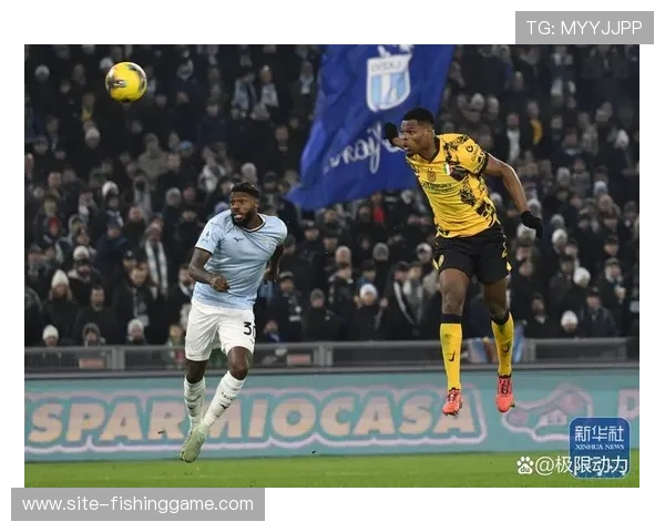 拉马尼头球建功瞬间，那不勒斯客场领先拉齐奥