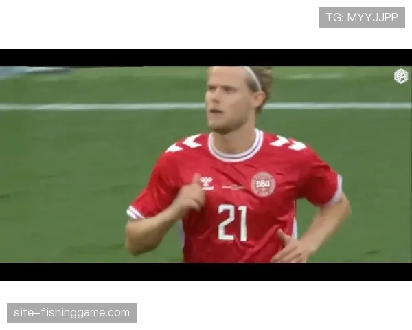 转会传闻:曼联与葡萄牙体育就中场尤尔曼德的谈判取得进展,球员以拦截见长 转会传闻:曼联与葡萄牙体育就中场尤尔曼德的谈判取得进展,球员以拦截见长